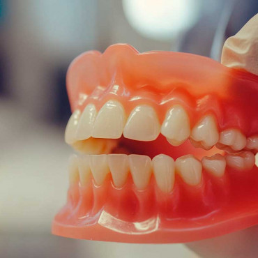 Dental Prosthetics em St. Catharines / ON